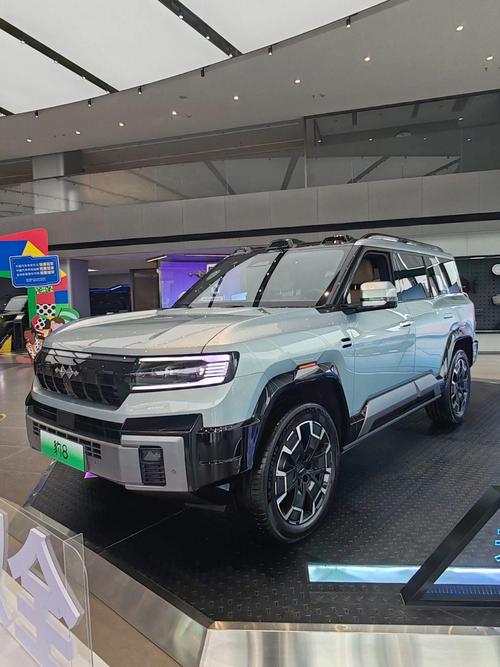 深圳109比亚迪方程豹硬派越野的爆款，英菲尼迪35周年与你共成长